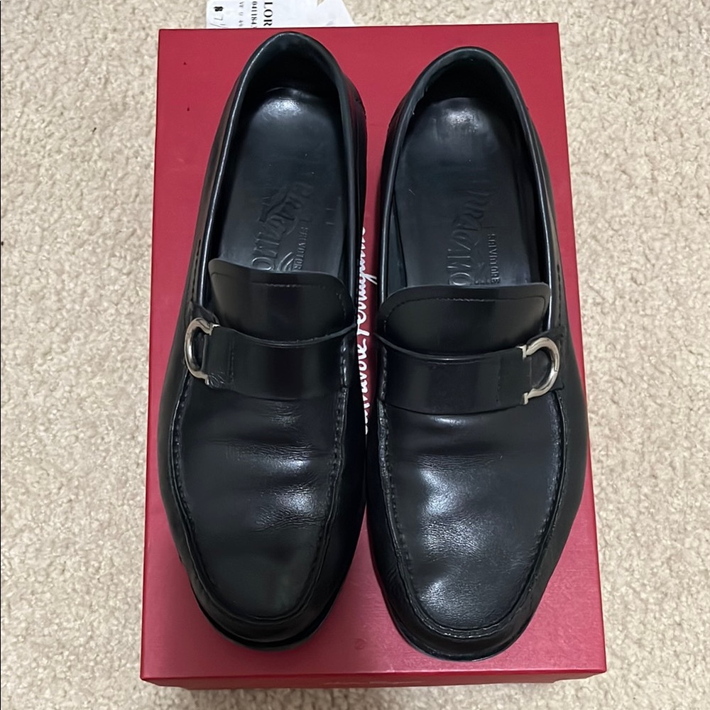 Salvatore Ferragamo Men's Black Leather Loafers